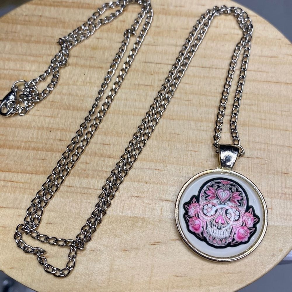 Sugar Skull Necklace Women Pink Rose‎ Pendant Day of Dead Silvertone 30" Chain